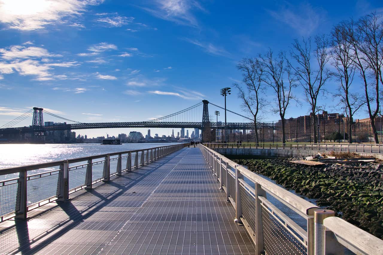 A Guide to the East River Greenway of Manhattan Run, Bike & Walk