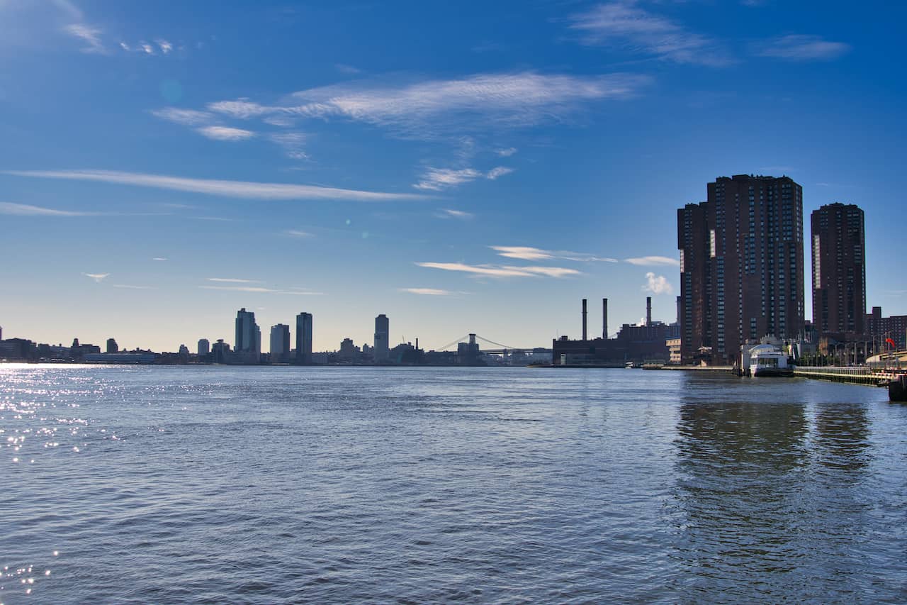 A Guide to the East River Greenway of Manhattan Run, Bike & Walk