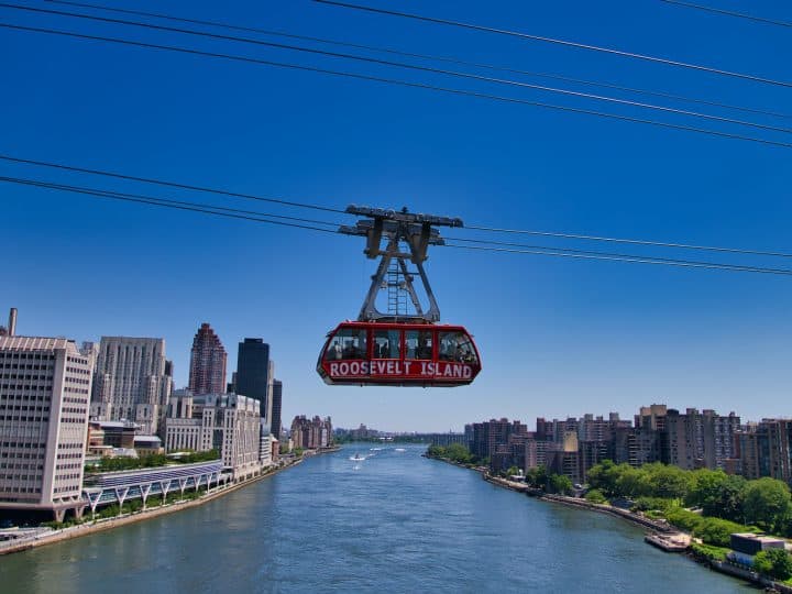 A Queensboro Bridge Walk from Manhattan to Queens (59th St Ed Koch)