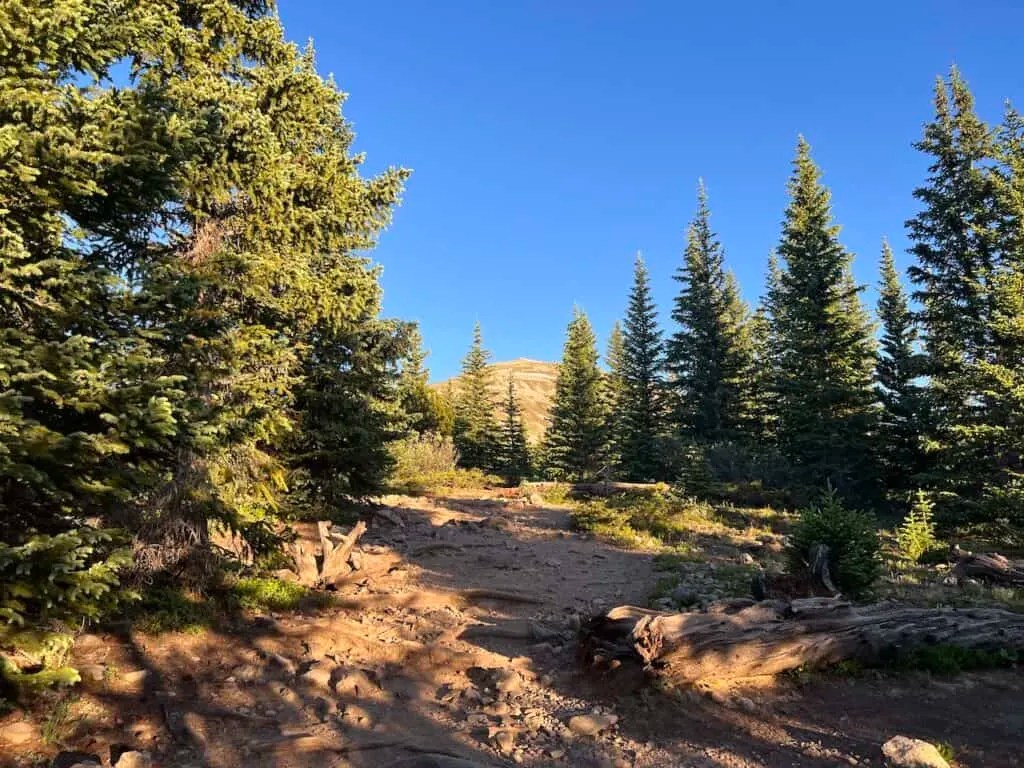 The Quandary Peak Hike of Colorado (Trail Stats, Map, Shuttle, & More)