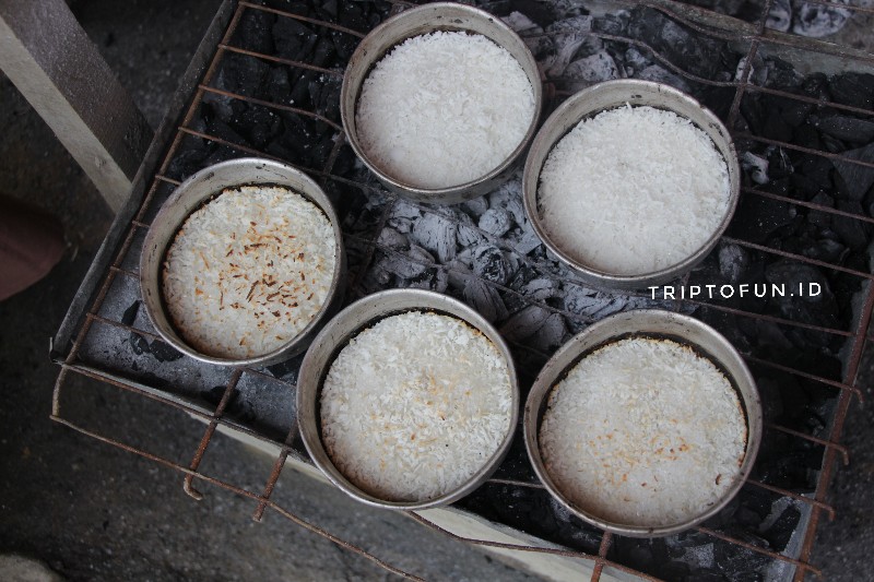 Kue Sagon Bakar Rangin, Teman Nyemil di Dieng yang Dingin