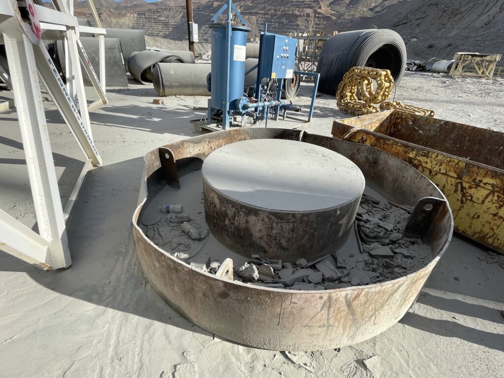 Dump Pans Tri Star Design & Manufacturing, Inc