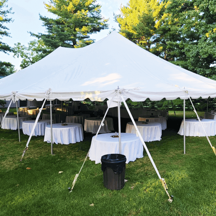Pole Tent 40′ x 40′
