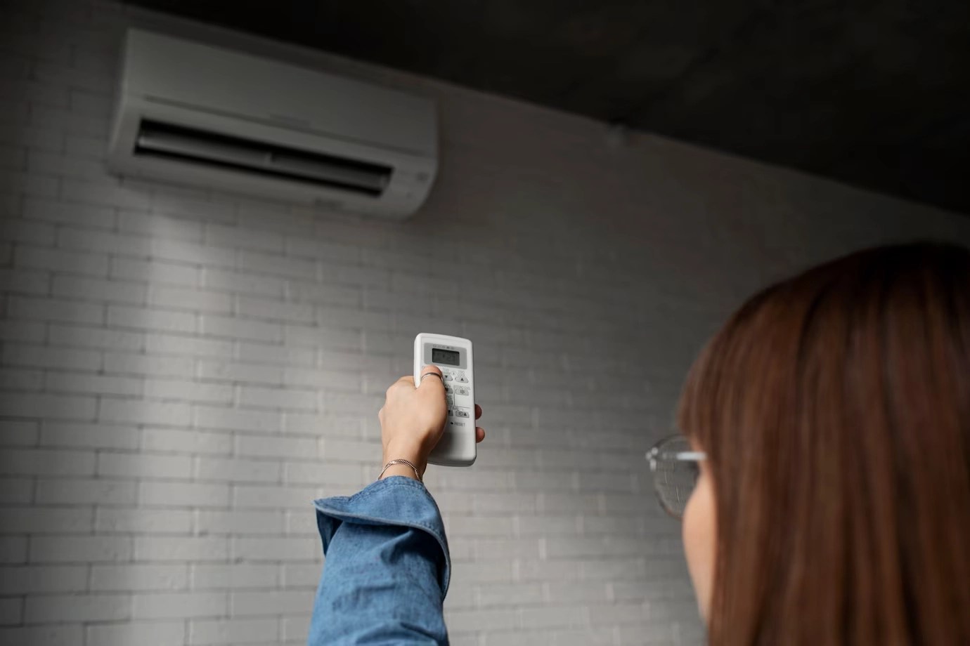 What is Dry Mode on AC? Purpose and Benefits Explained