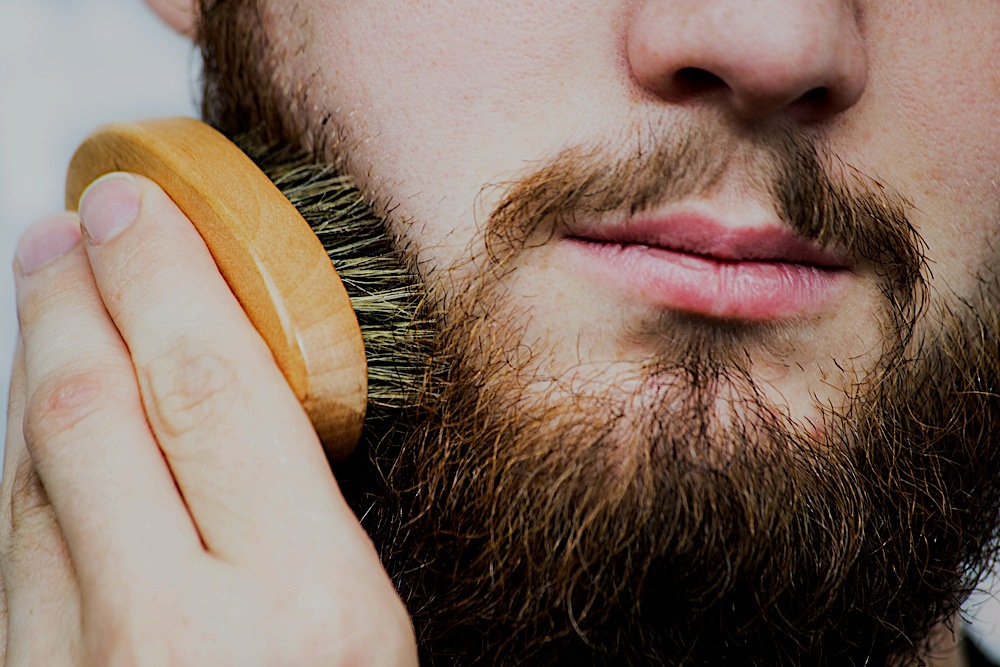 Help! Why Does My Beard Itch? Causes & Prevention ⋆ Trouserdog