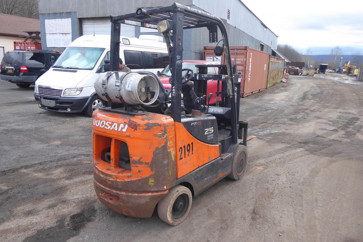 2012 Doosan GC25P5 Propane Forklift for sale by Arthur Trovei & Sons