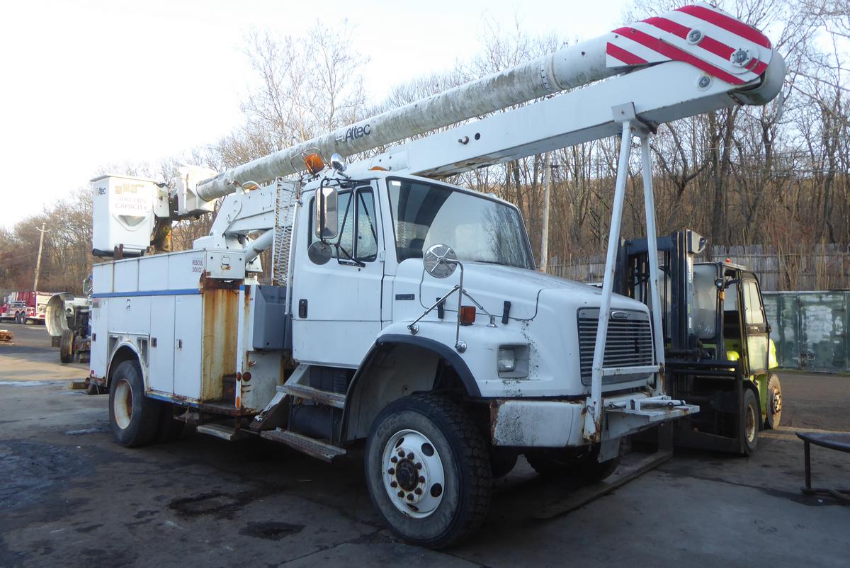 2002 Freightliner FL70 AWD Single Axle Bucket Truck for sale by Arthur