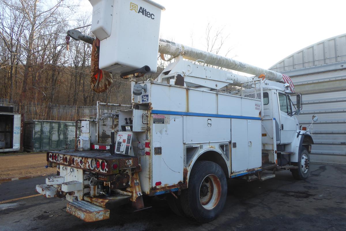 2002 Freightliner FL70 AWD Single Axle Bucket Truck for sale by Arthur