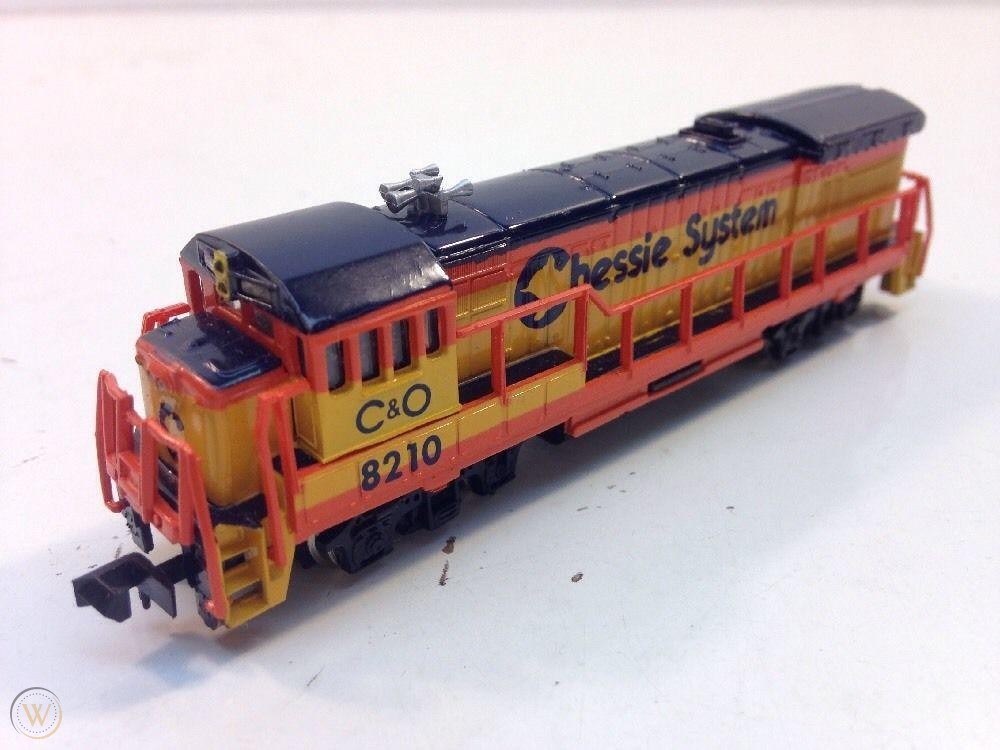 N Scale Bachmann 4676 Diesel, GE U36B Chessie