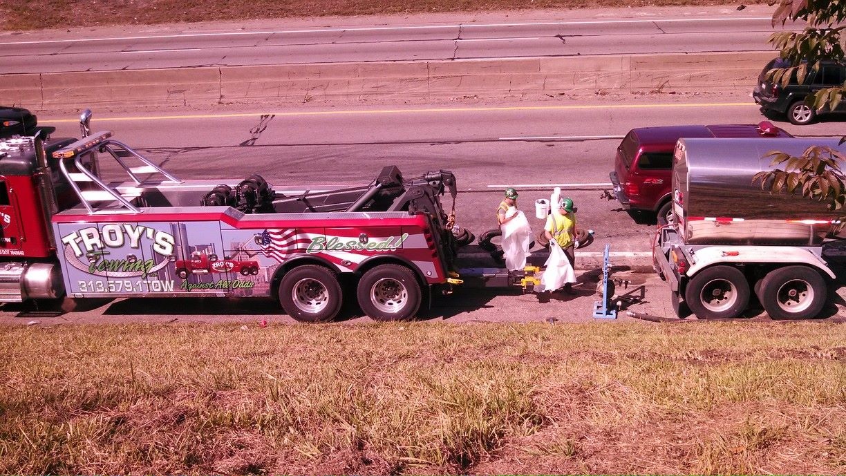 Main Gallery Troy's Towing