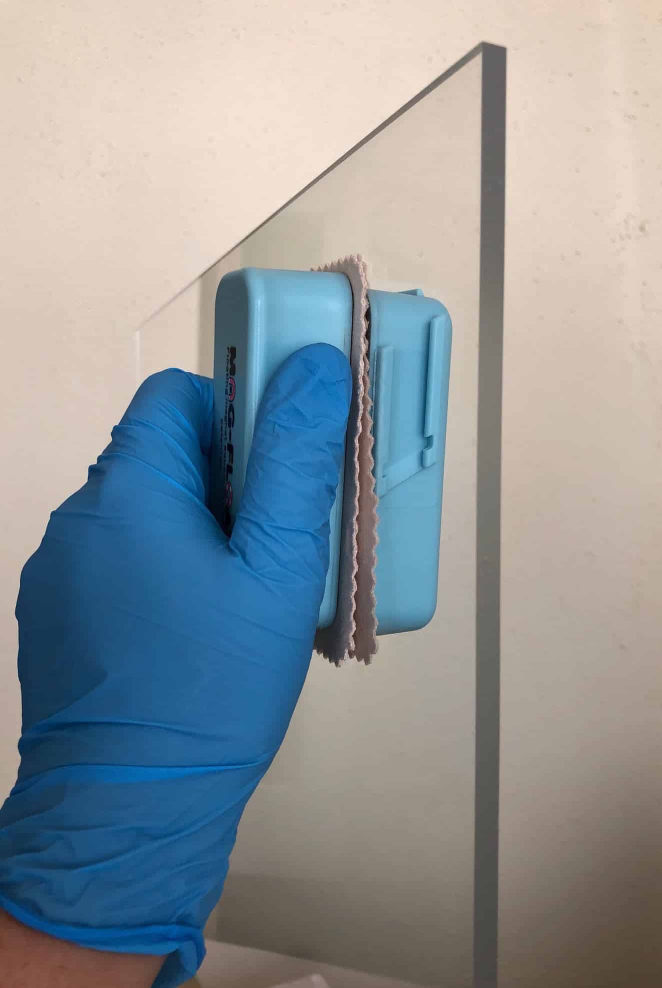 The Potential Use of Cleaning Devices for Glass and Acrylic