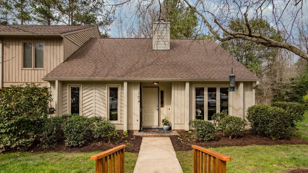 104 Gristmill Lane, Chapel Hill, NC 27514 Summerfield Crossing