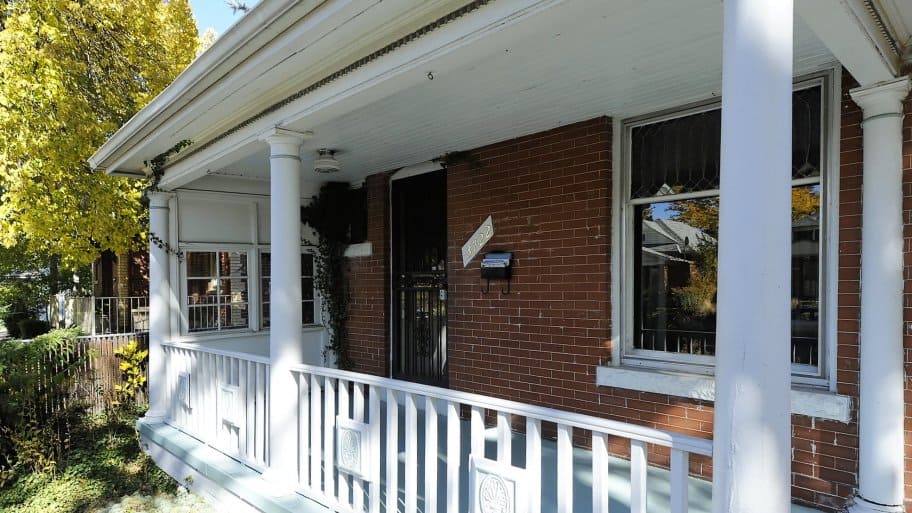 How do you know if a column is load bearing?