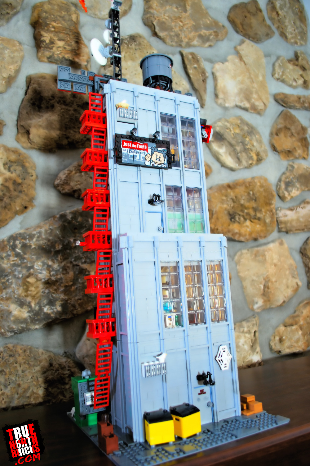 Daily Bugle (76178) LEGO Marvel Superheroes Review True North Bricks