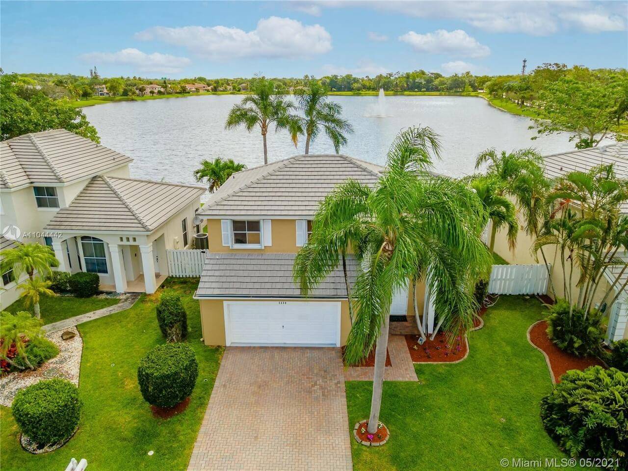 Spacious and a Beautiful Water View Home True Oak Realty Real