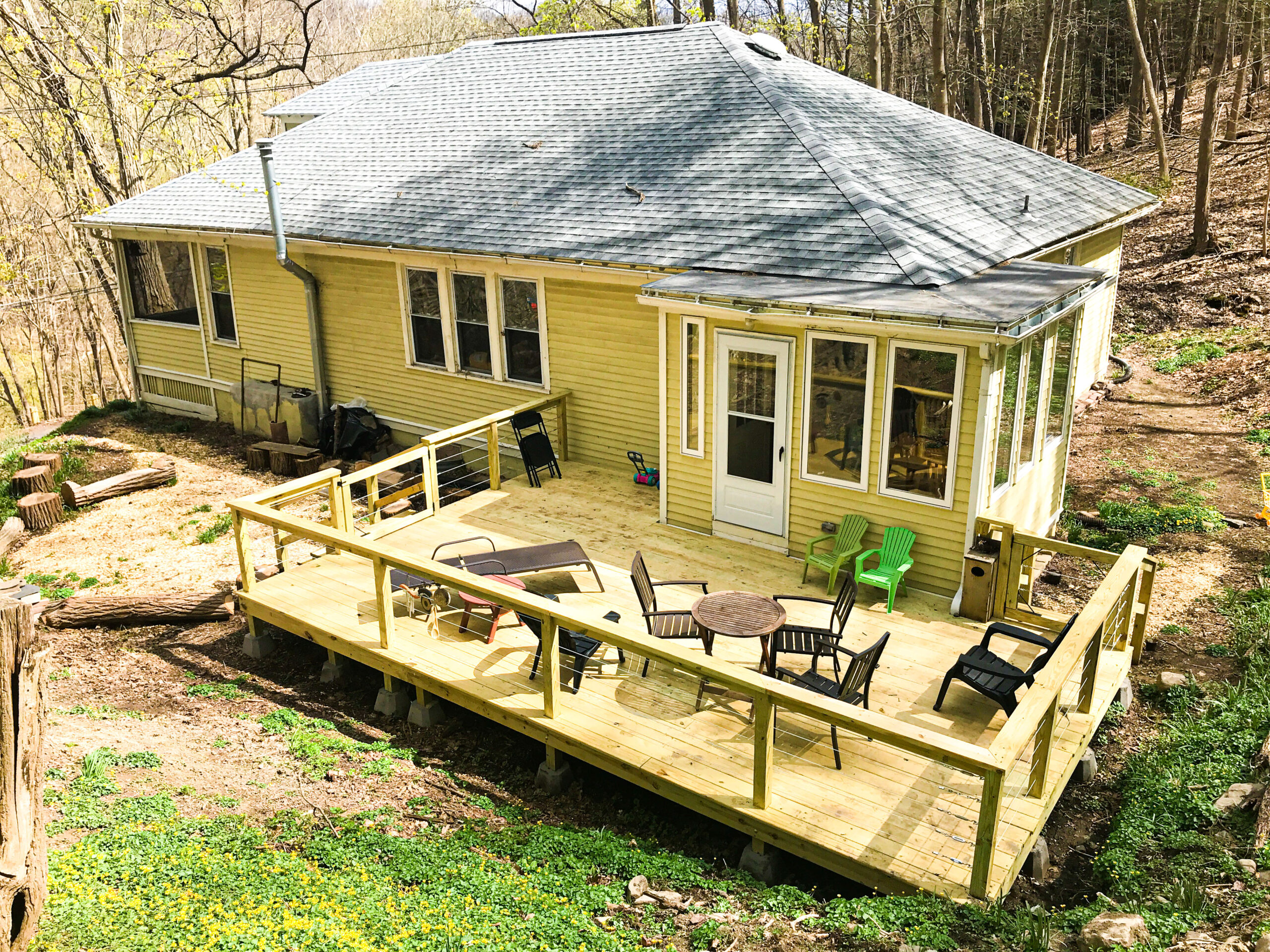 3Bdrm Tree House in Town available January March, 2024 with