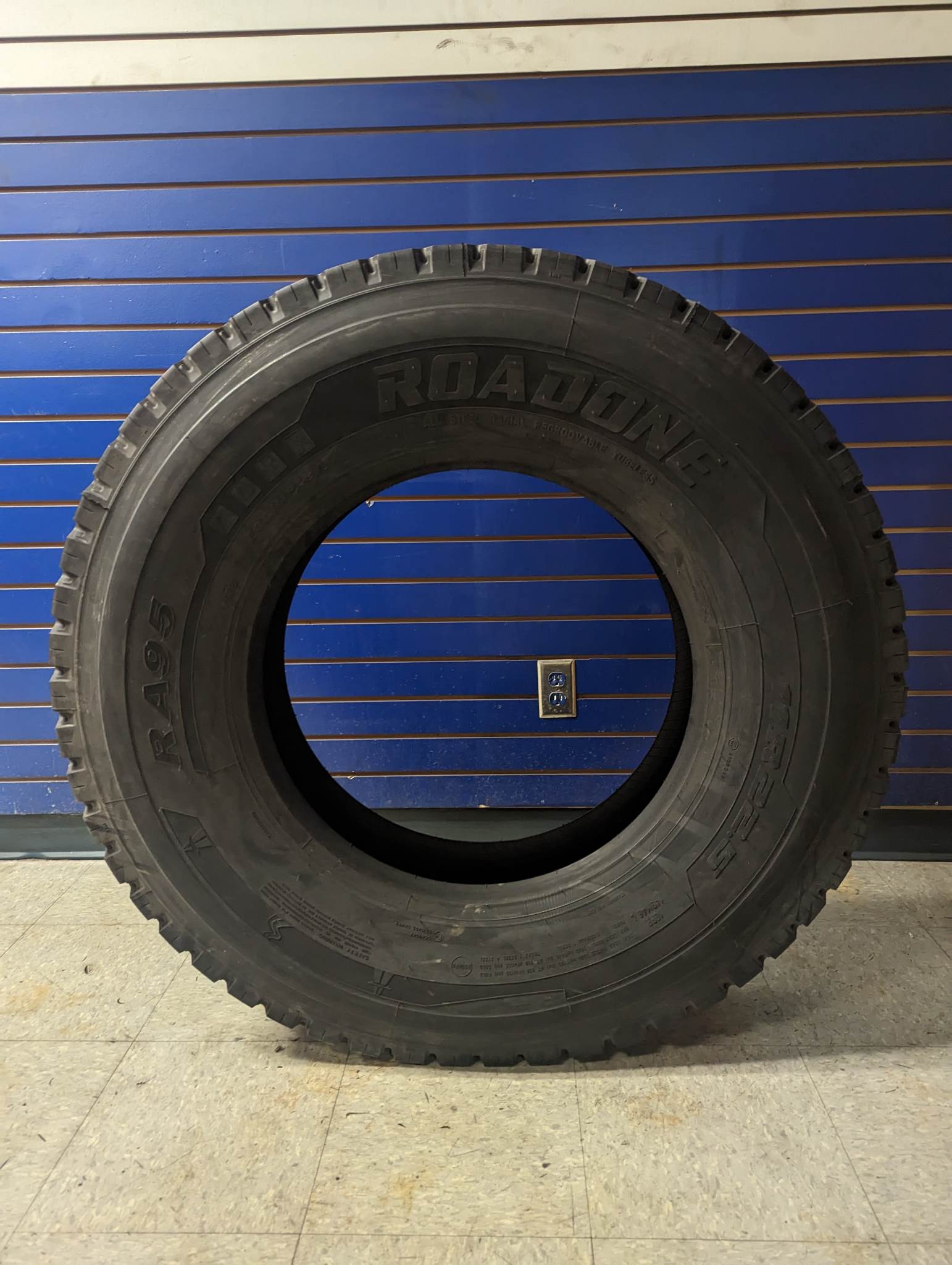 Roadone RA95 Transport Truck, Dump Truck Tires TrukStuff