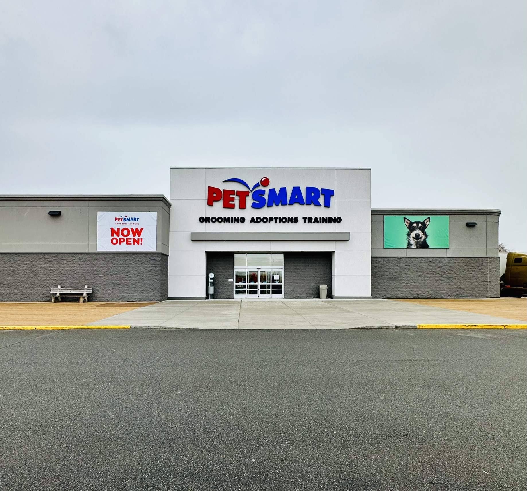 PetSmart The Hub Shopping Centre