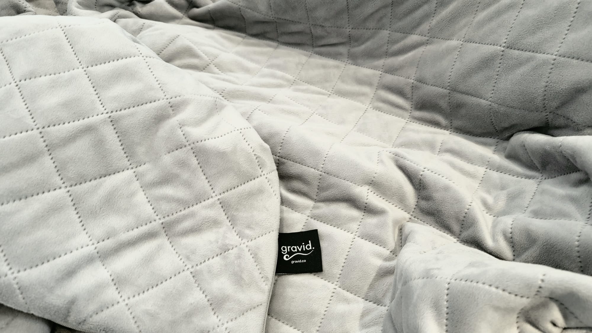Gravid vs. Hush (2022) Which Weighted Blanket Should You Buy in Canada