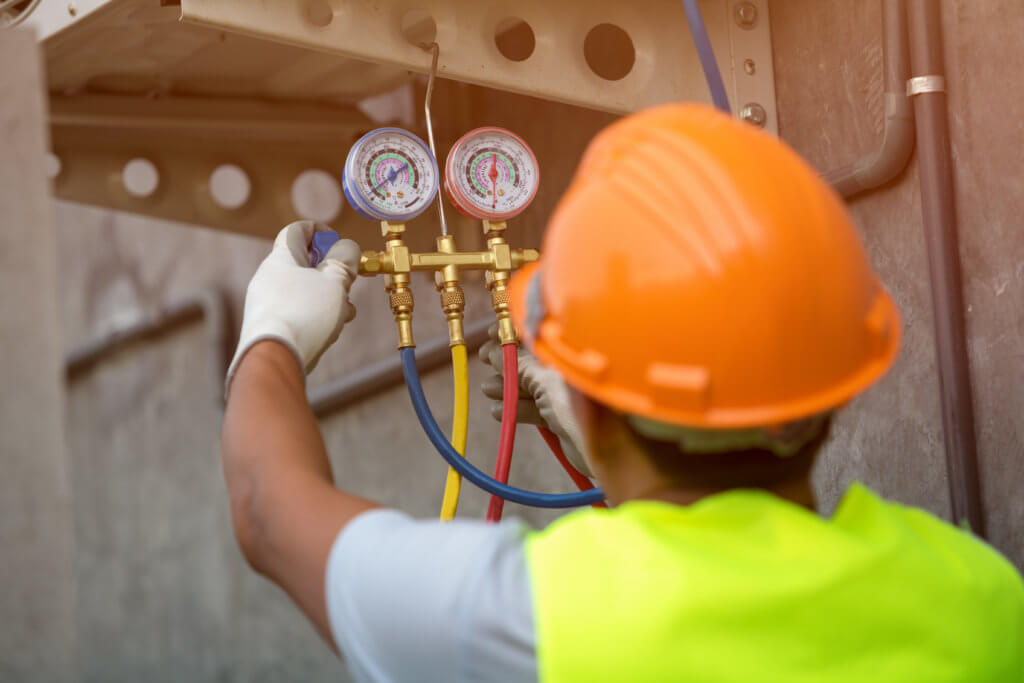 Find the Best How to Choose the Right HVAC Contractor Eyman Plumbing