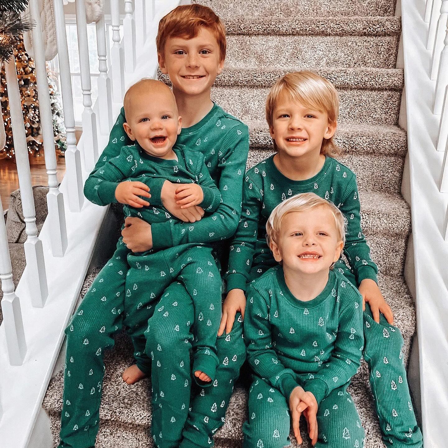 10 Best Baby Clothes Brands Must Read Before You Buy