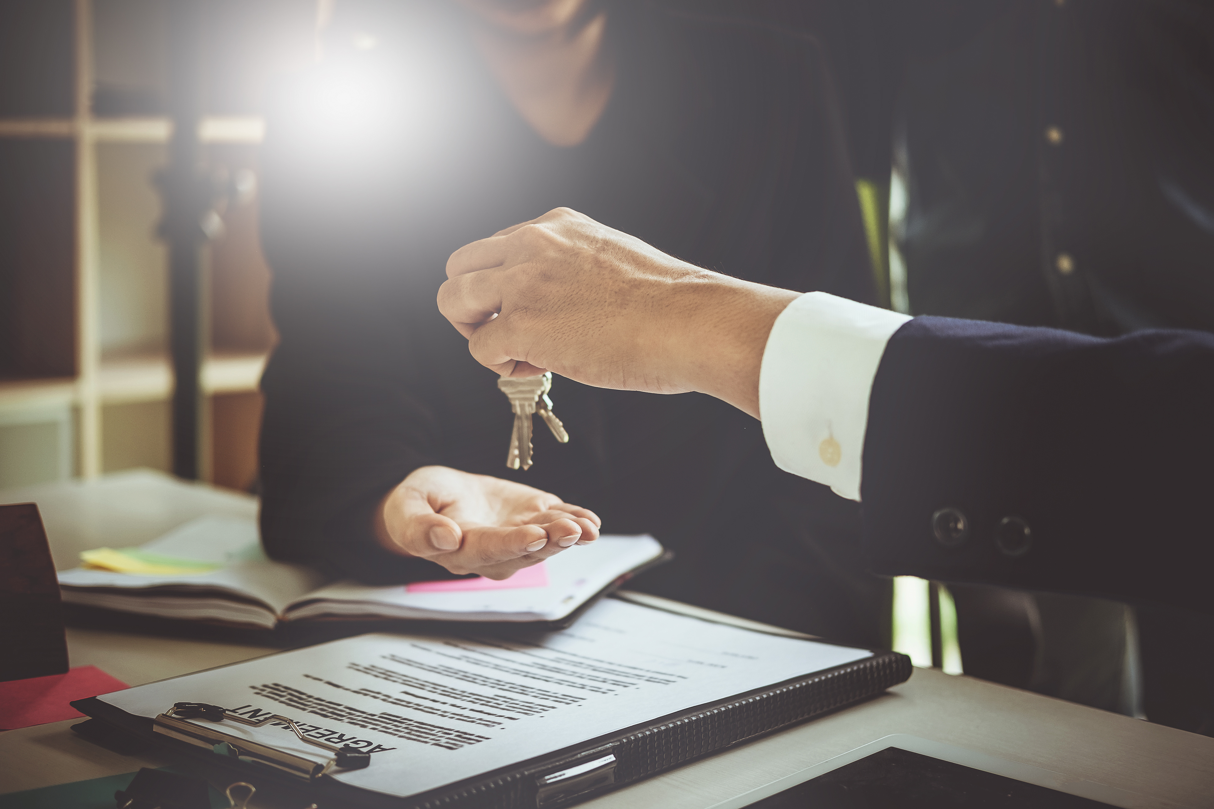 The Pros and Cons of Buying a FixerUpper in Milwaukee, Wisconsin Is