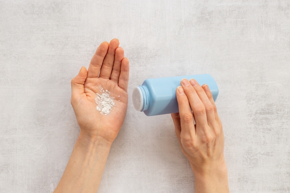 Systematic review finds limited or suggestive evidence of no association between talc and two
