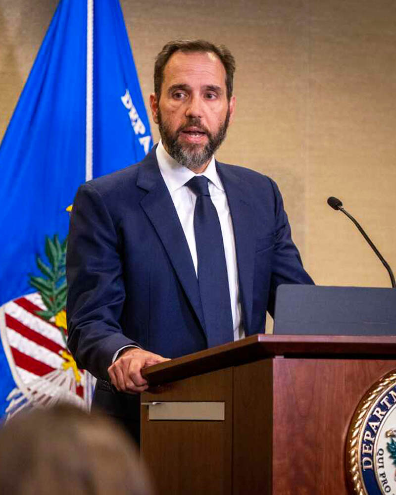 FBI Fires Agents After Discovery of Monitoring GOP Senators TRUTH Press(03)