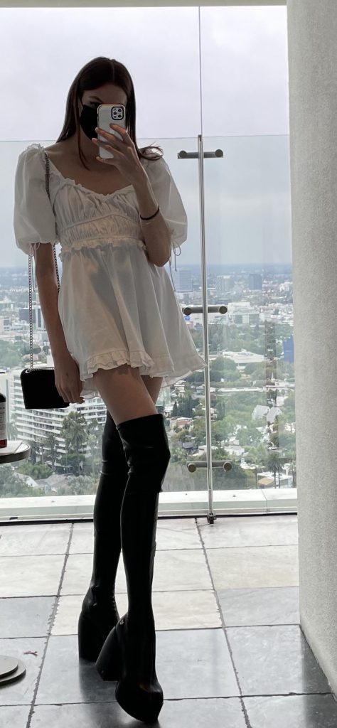 TS Amanda Riley in platform heels | Tran Selfies