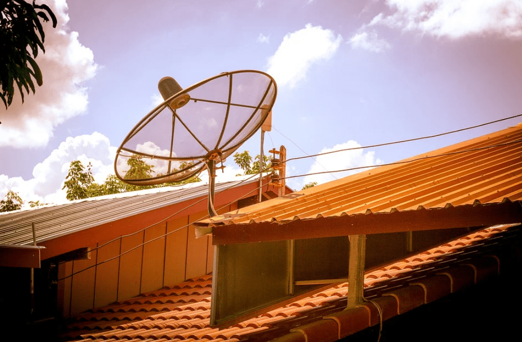 8 Advantages and Disadvantages of Satellite TV for Rural Areas
