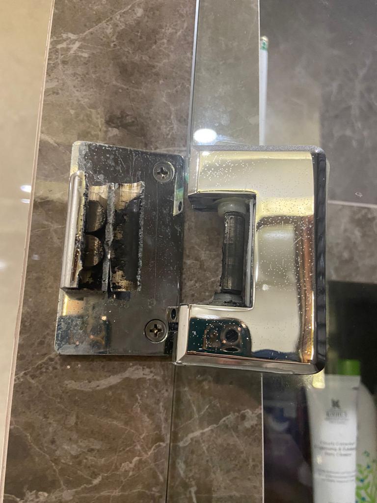 Door Repair Services TUBA ENGINEERING & RENOVATION PTE.