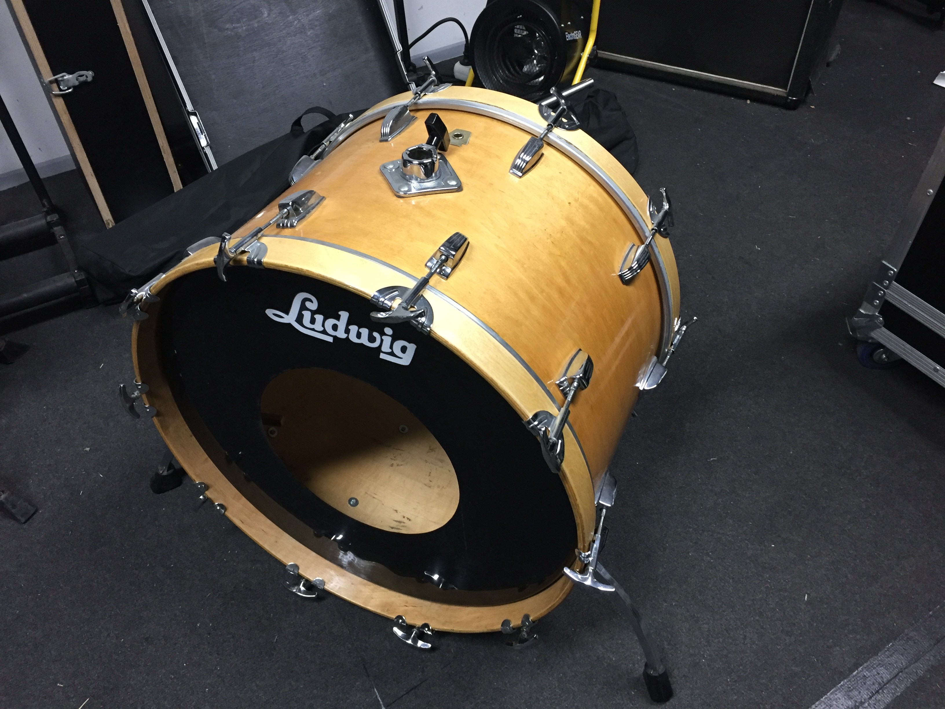 Working with bass drum hoops Ludwig restoration project