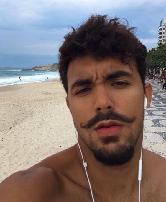 【BIGODE E CAVANHAQUE】 30 tipos e estilos de 2020