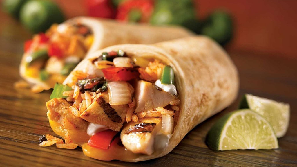 Burritos de frango, delicioso e perfeito para servir a qualquer hora do dia, veja Tudo de Receitas