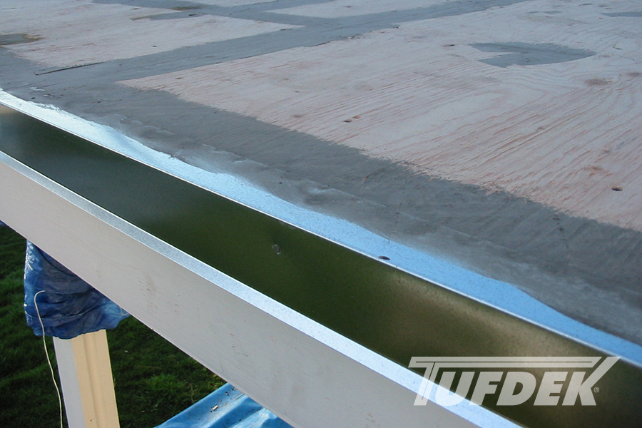 Galvanized 90 Degree Wall Flashing for Vinyl Decking