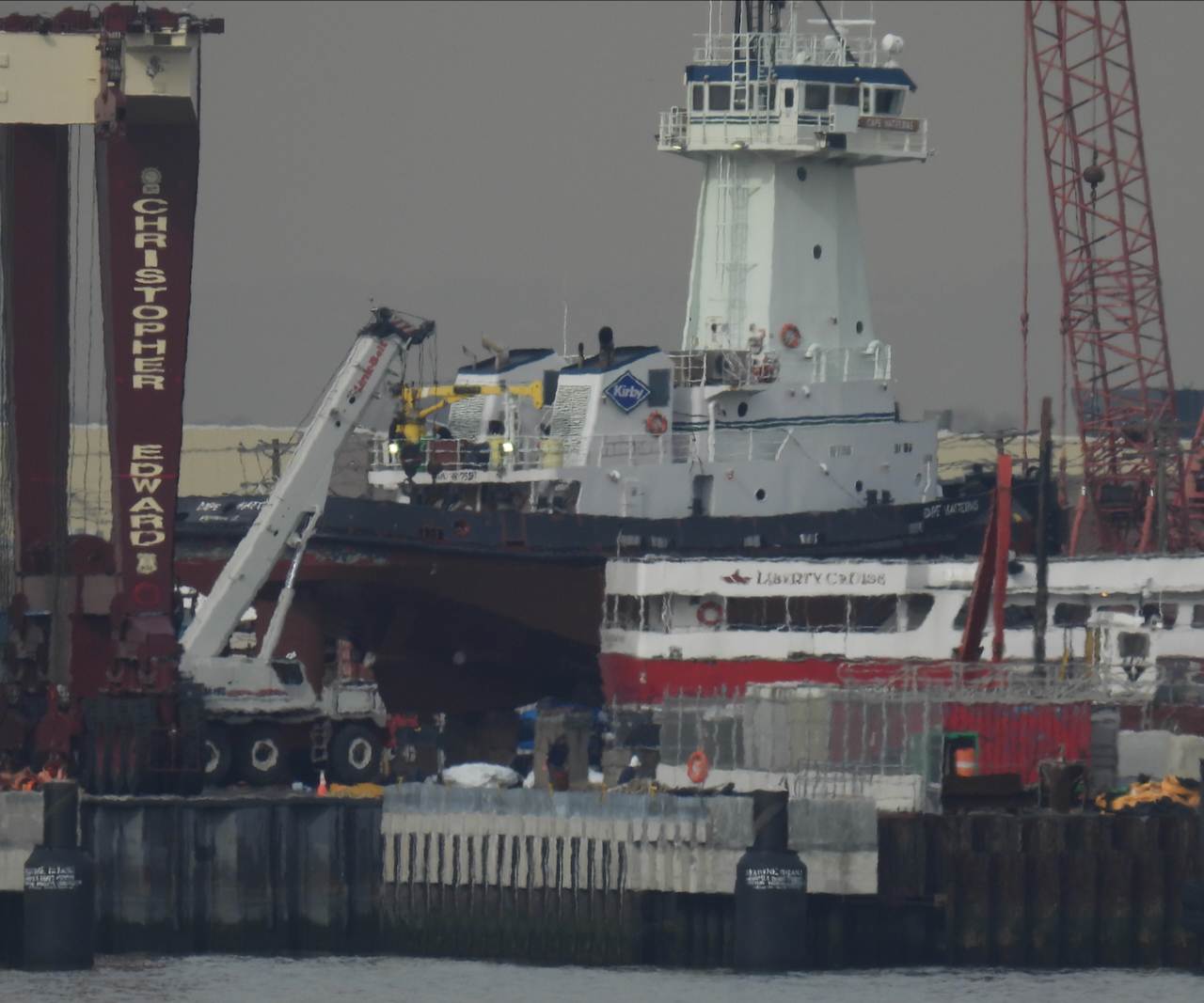 Cape Hatteras tugster a waterblog
