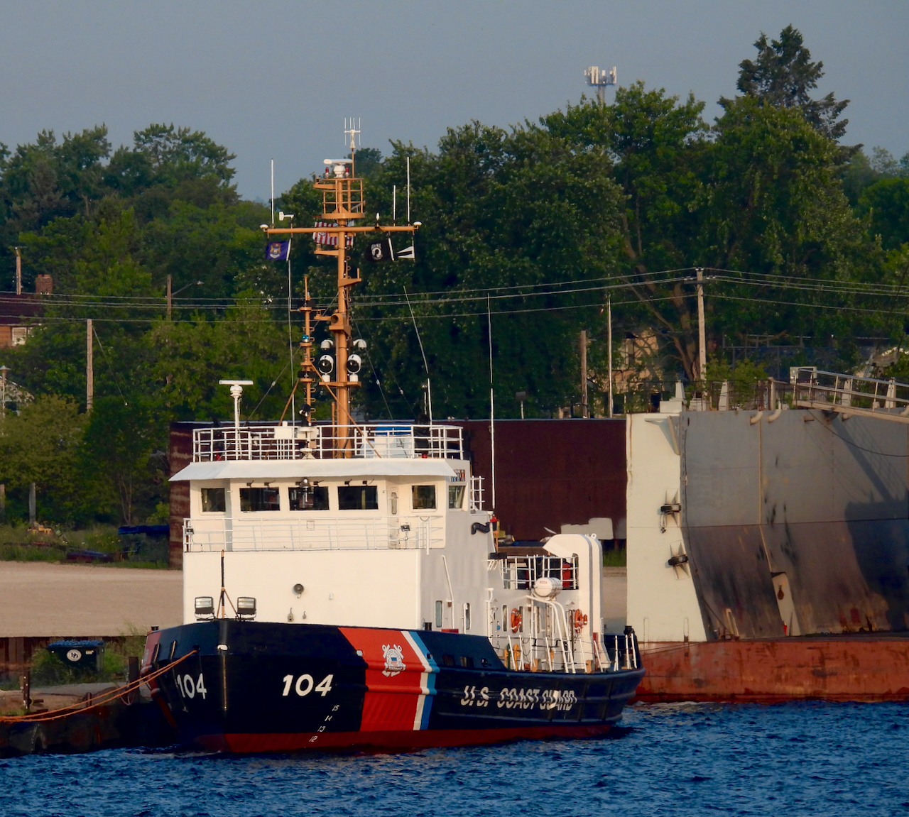 LL3 Little Bay de Noc tugster a waterblog