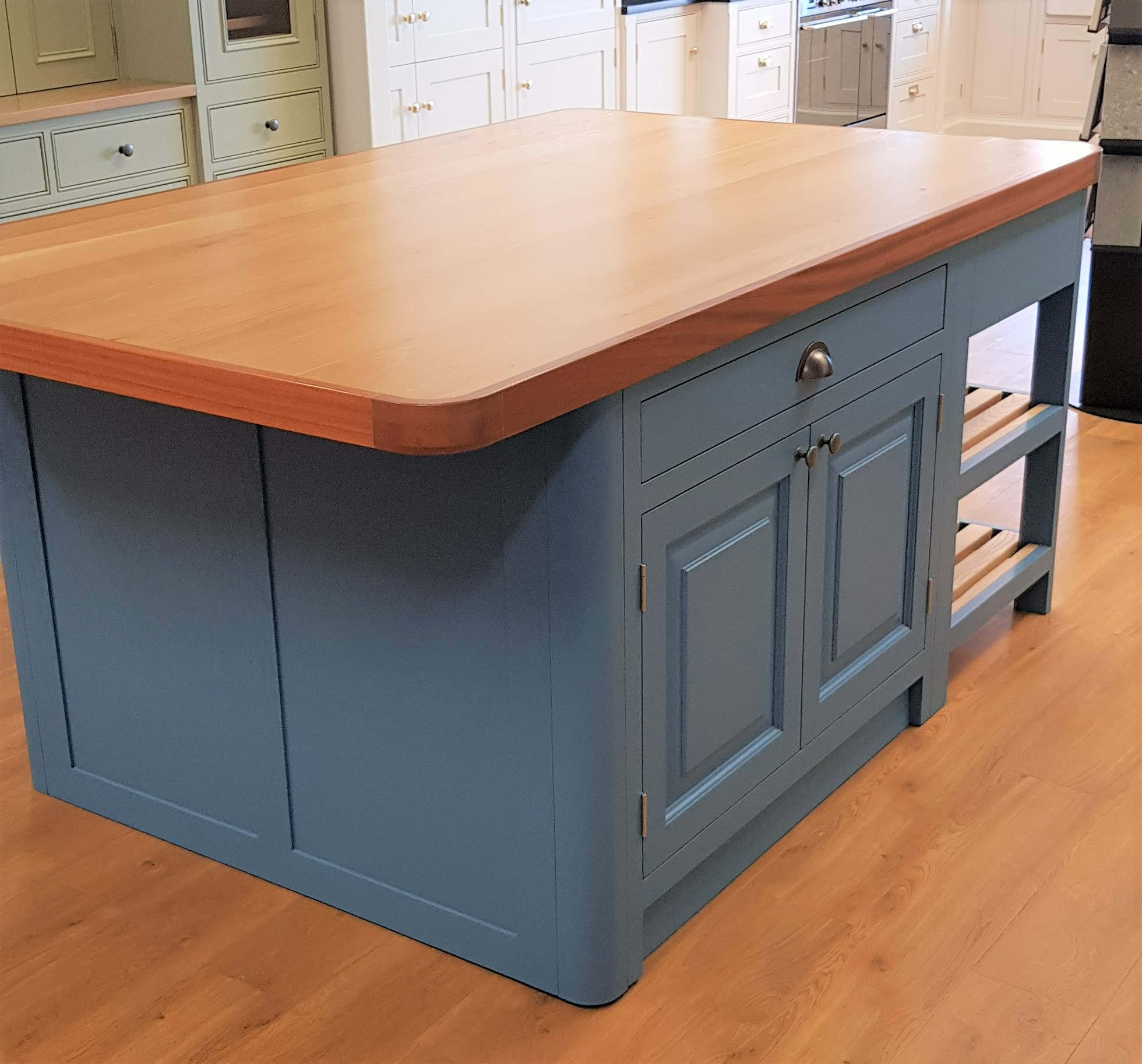 ExDisplay Island with Solid Oak Worktop The Used Kitchen Company