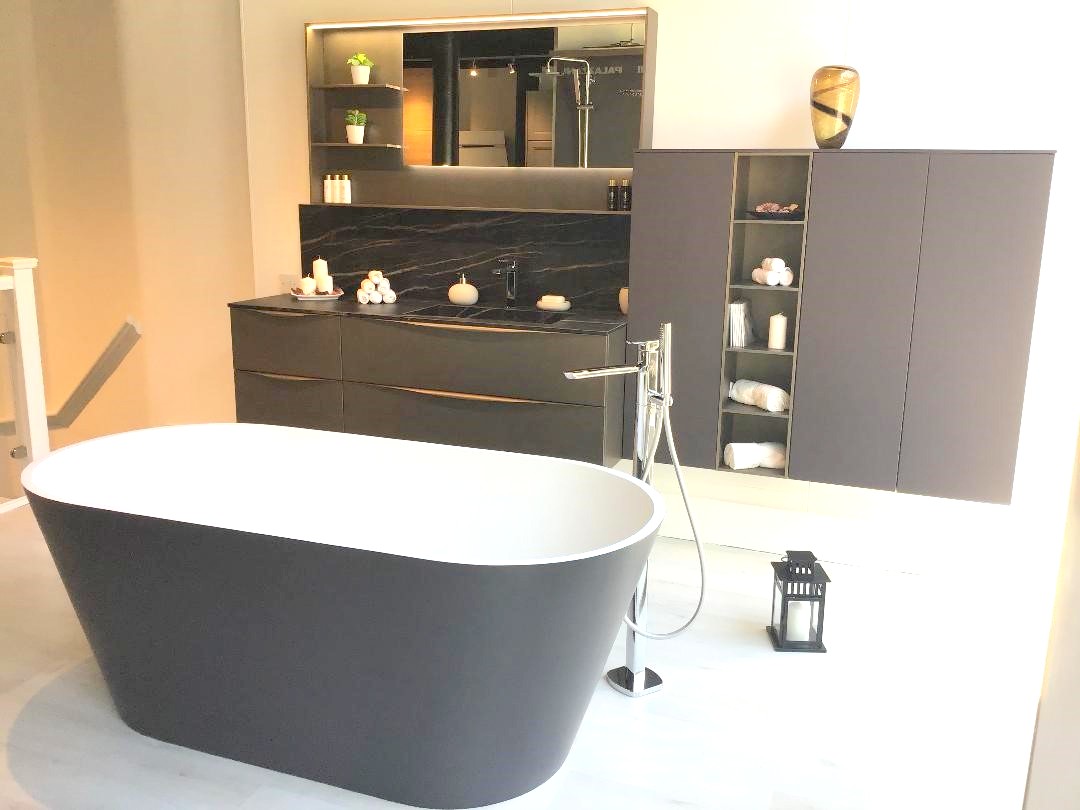 Ex Display Bathroom Suite The Used Kitchen Company