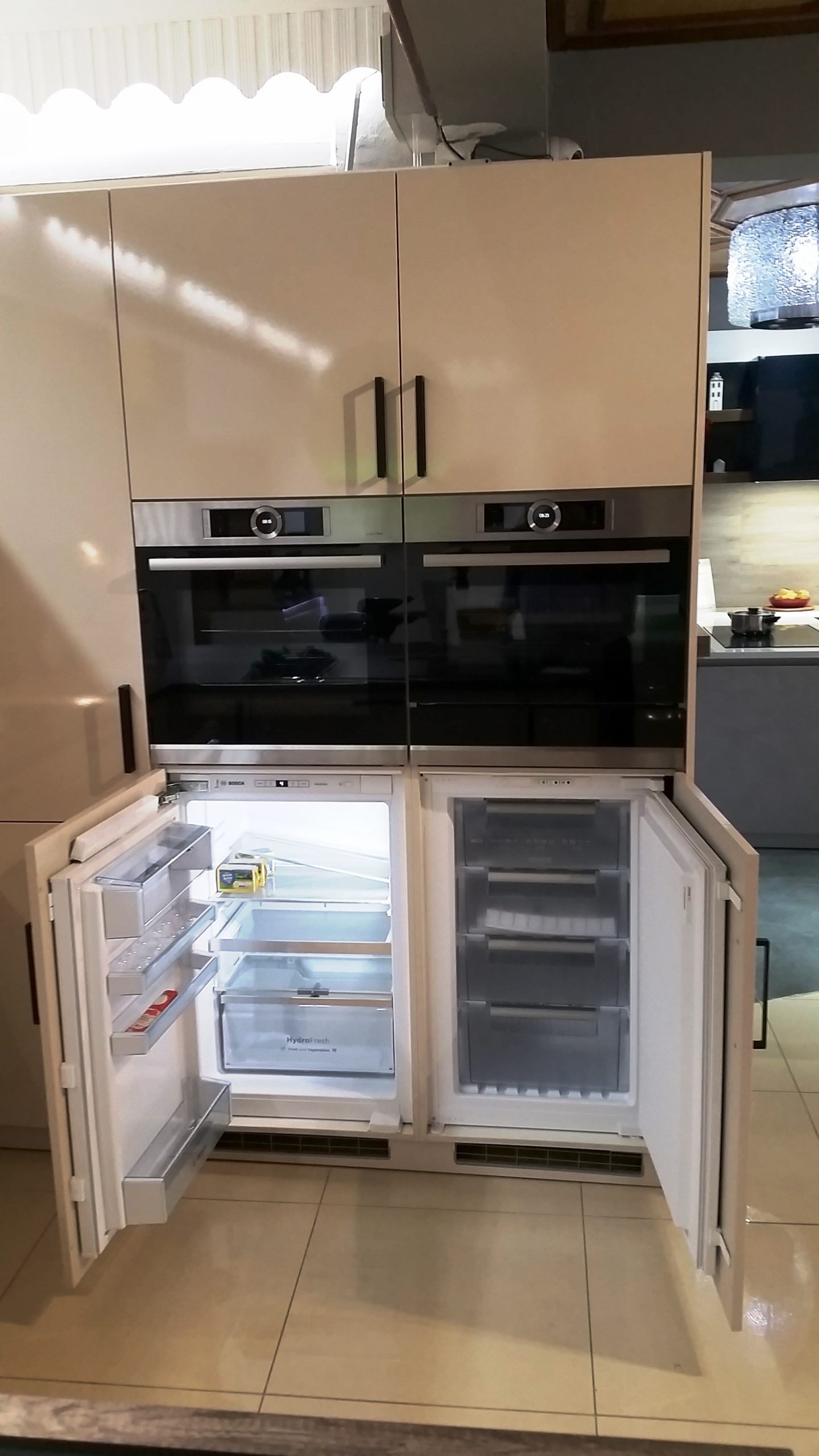 Ex Display Schuller Kitchen with Worktops and Bosch Appliances. The