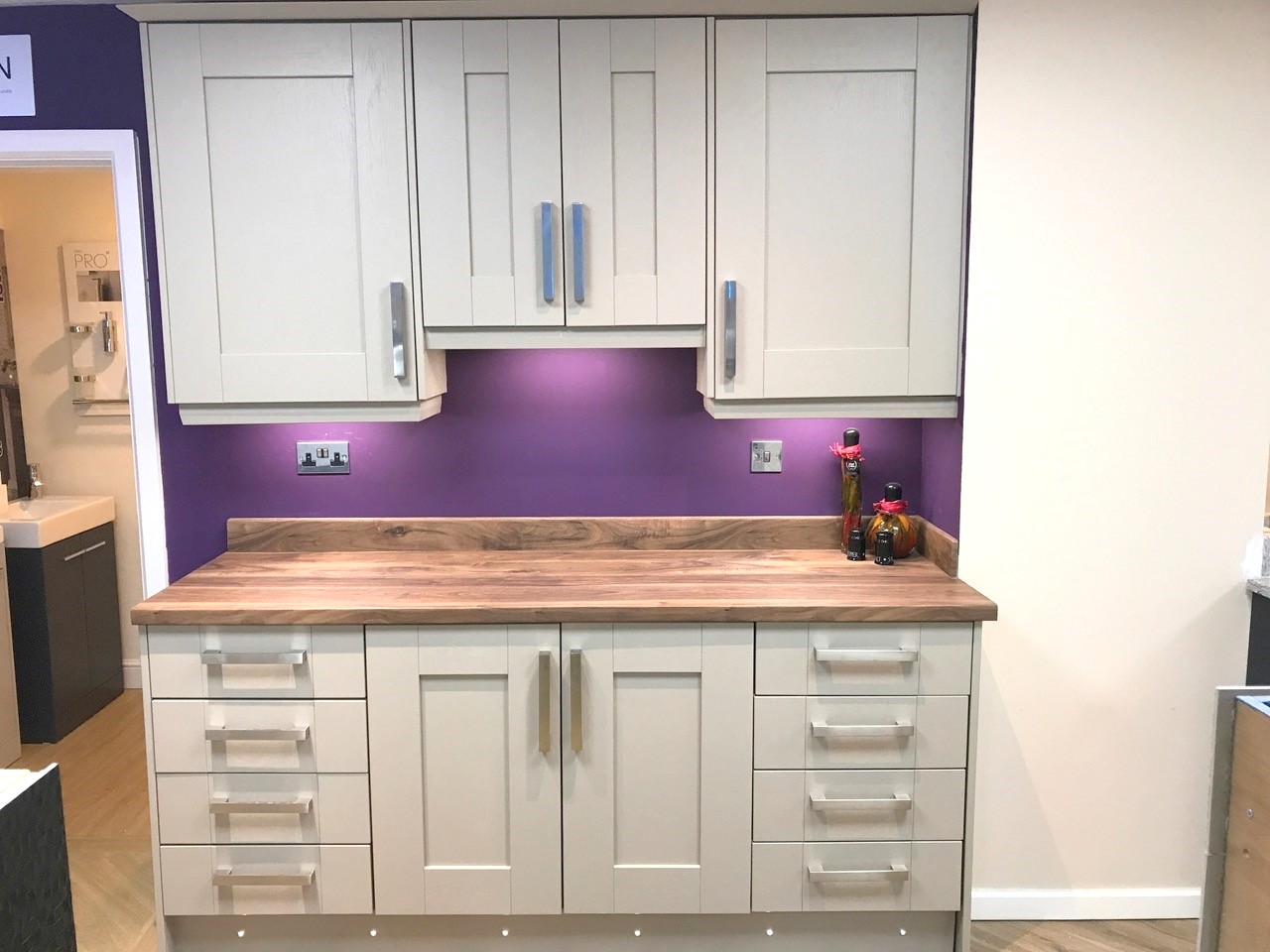 Ex Display Grey/Green Kitchen Units } The Used Kitchen Company