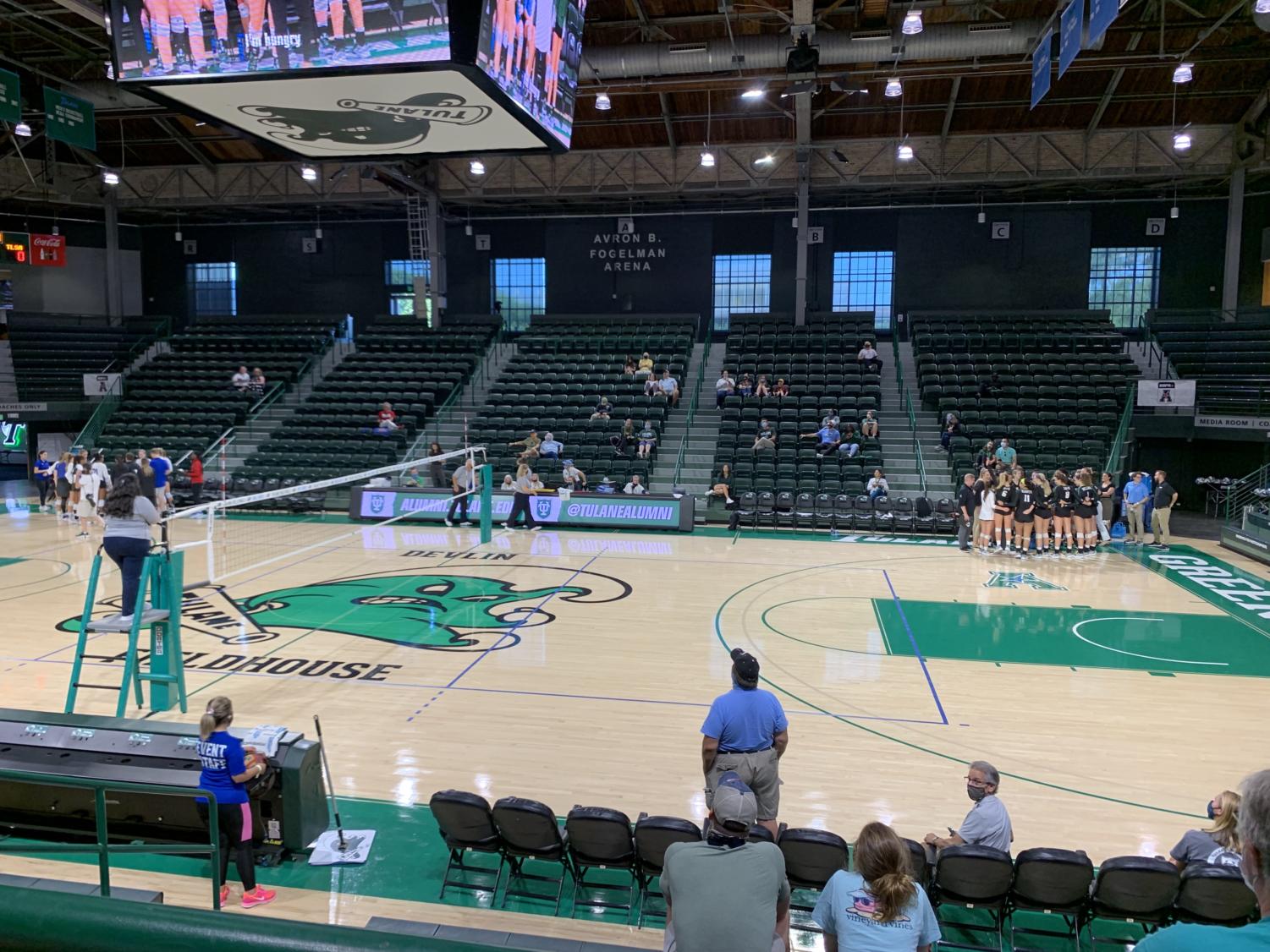 Green Wave volleyball starts conference play with consecutive victories