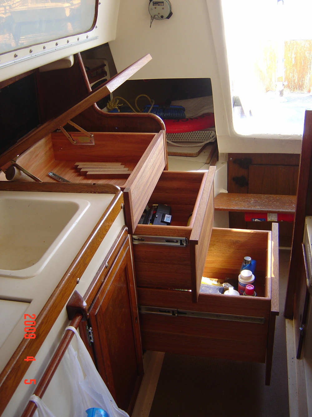 Tulsa Guy boats, cupboards, custom
