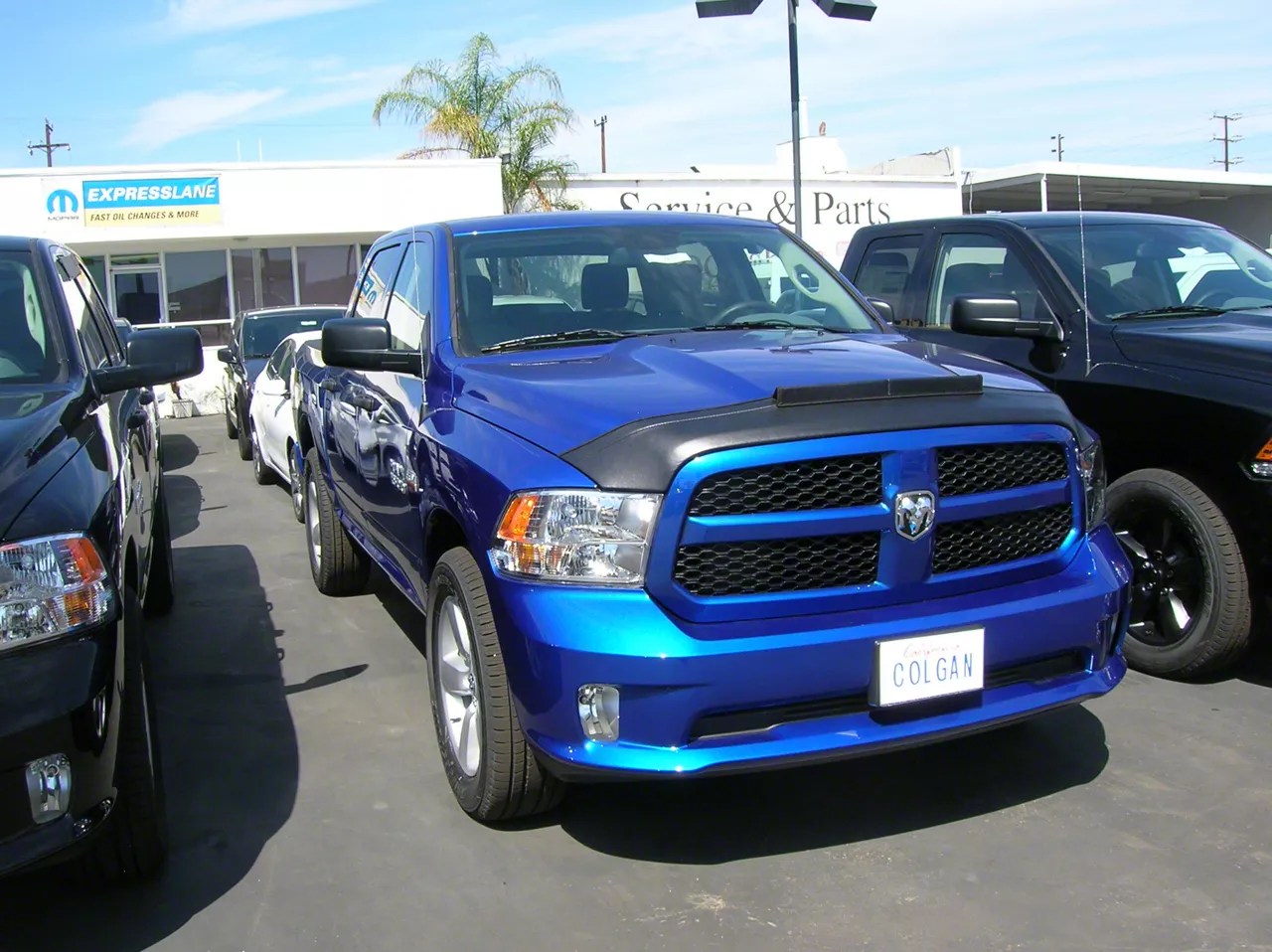 Covercraft RAM Colgan Sports Truck Bra Black Vinyl BS5470BC (2015 RAM