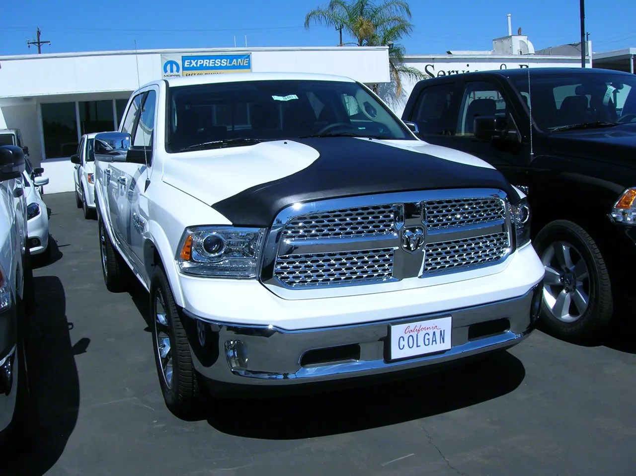 Covercraft RAM Colgan TStyle Truck Bra Black Vinyl BT5470BC (2015