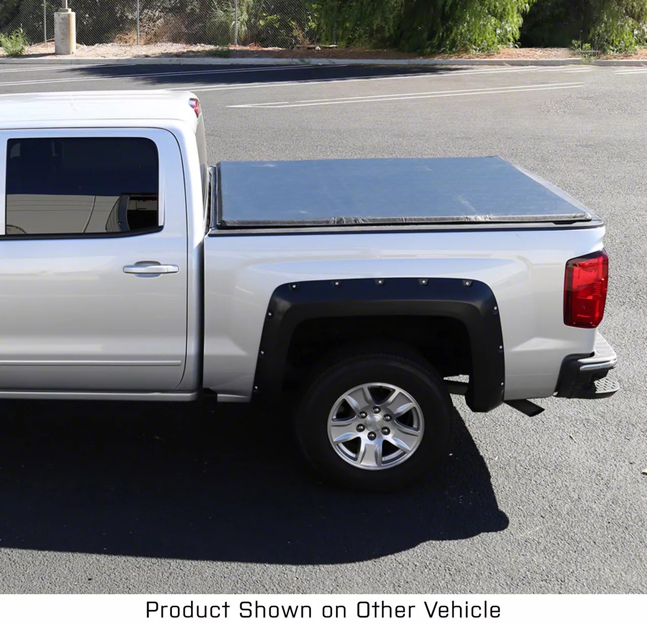 Tundra Soft TriFold Tonneau Cover (1421 Tundra w/ 51/2Foot Bed