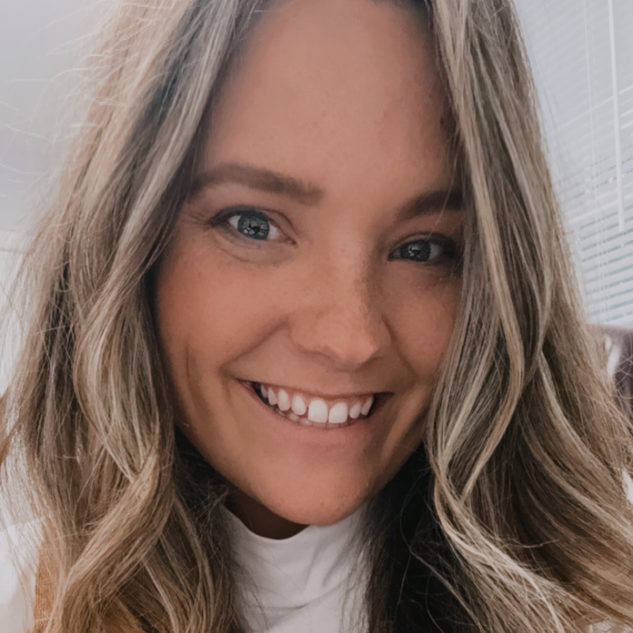 Elisabeth Delp Turning Pages SC