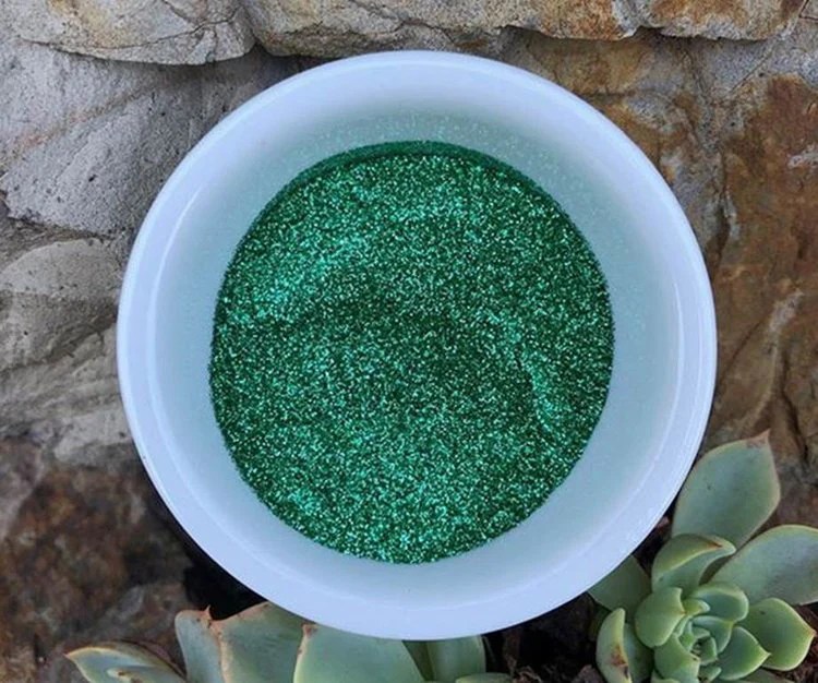 5 Australian Biodegradable Glitter Brands To Complete Your Splendour L