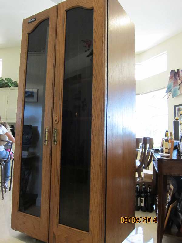 Vinotheque Gold QT500 Wine Cellar For Sale