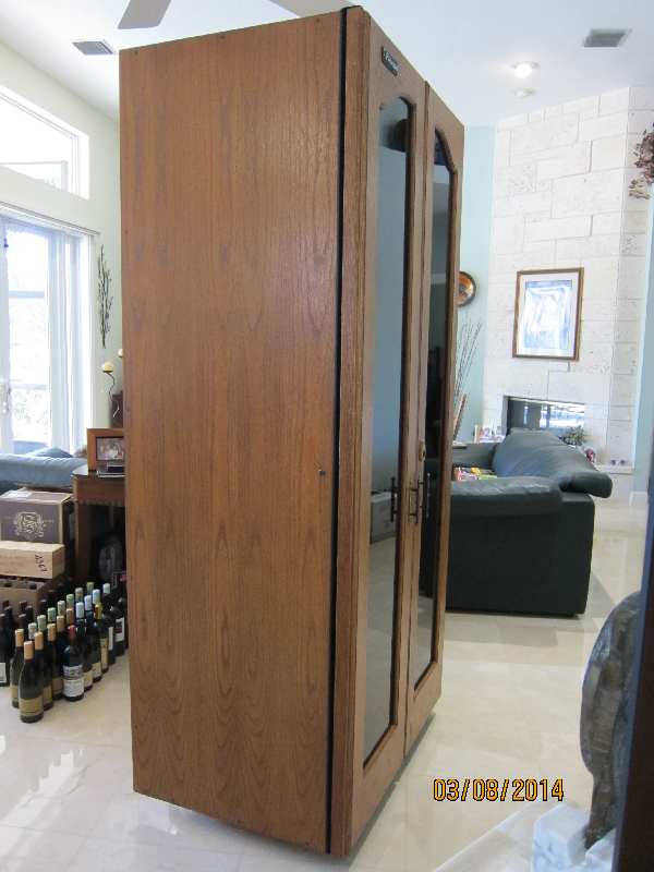 Vinotheque Gold QT500 Wine Cellar For Sale